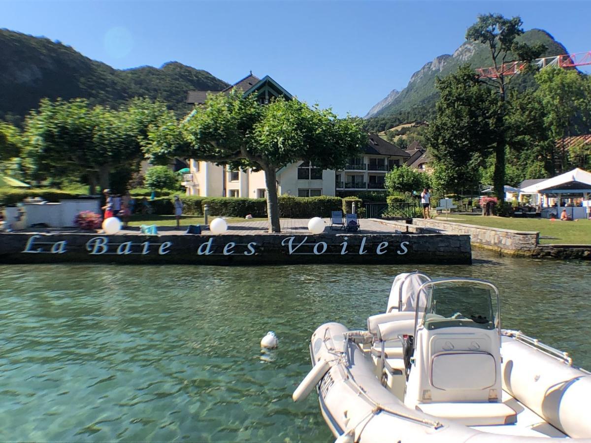 Apartment Les Pieds Dans L'eau Au Bord Du D'annecy