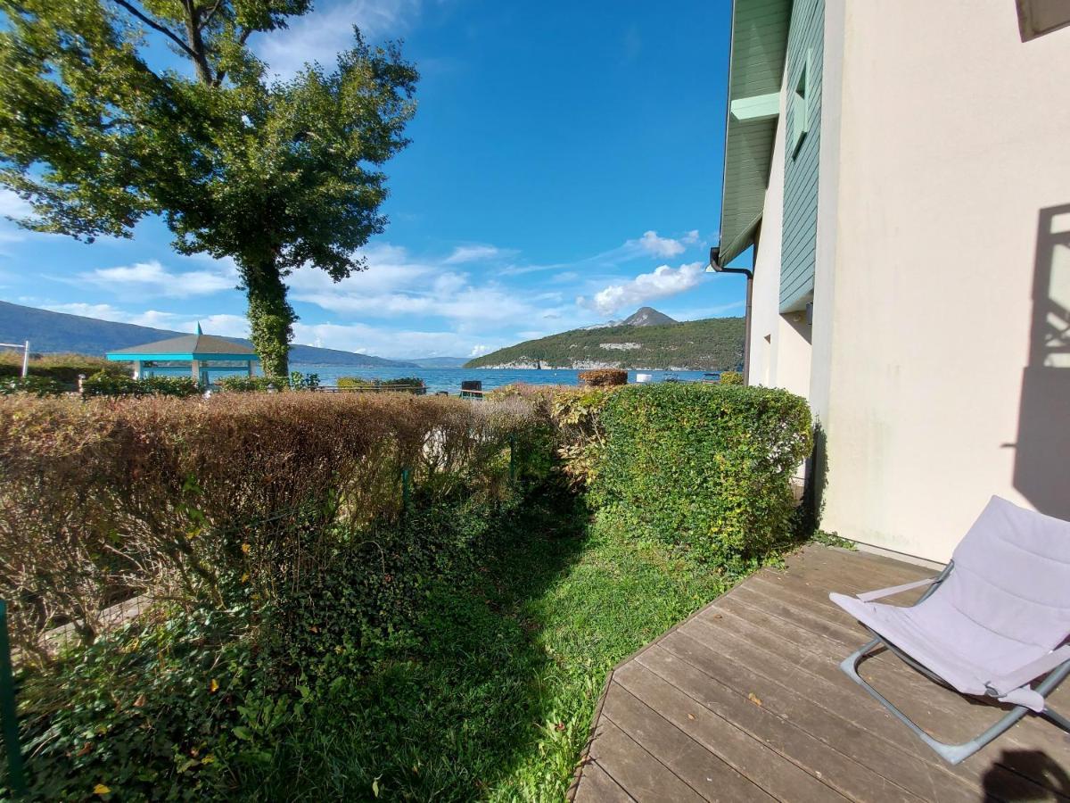 Apartment Les Pieds Dans L'eau Au Bord Du D'annecy *