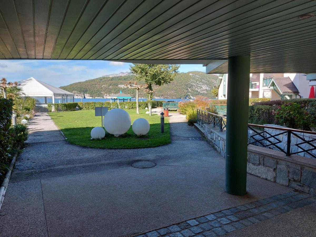 Les Pieds Dans L'eau Au Bord Du D'annecy Apartment *