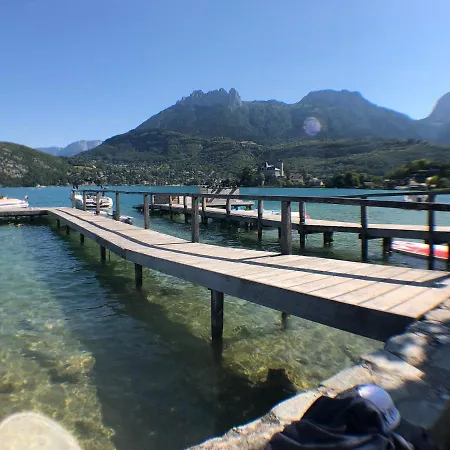 Studio les Pieds dans L'eau Duingt Extérieur photo